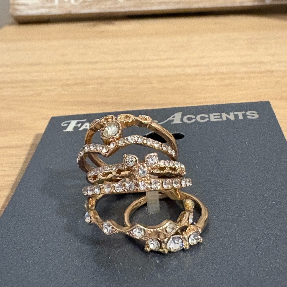 ✨Gold Ring Stack NWT✨